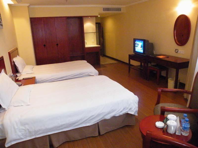 Greentree Inn Guiyang Penshuichi Business Hotel Quarto foto